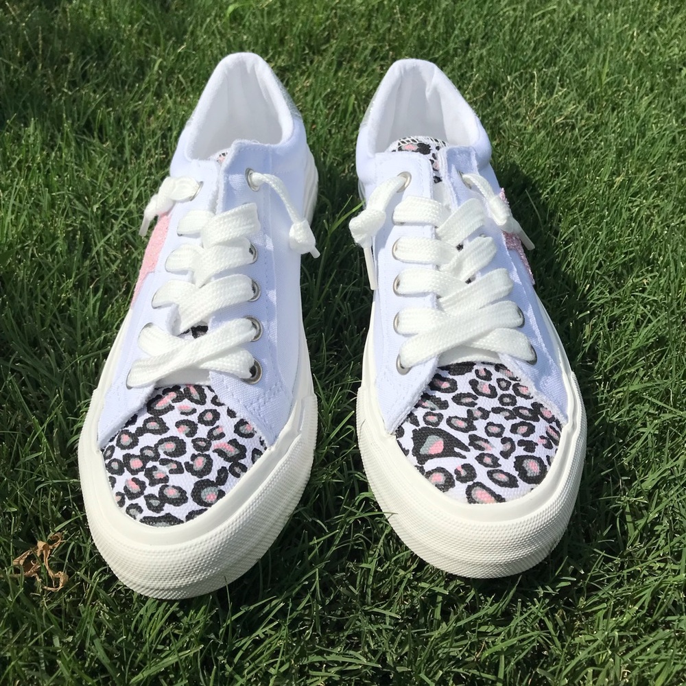Gypsy Jazz Tennis Shoe